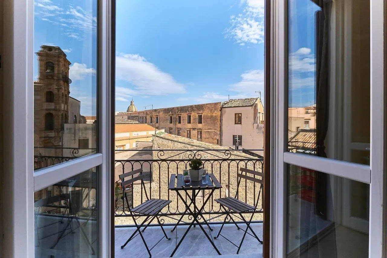 Holiday home Casa Carlotta Hotel Palermo Italy